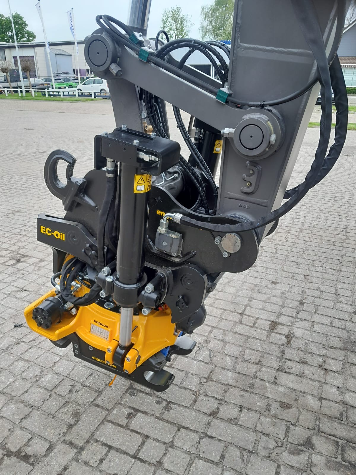Engcon machine